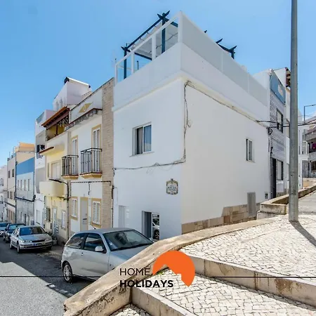 #163 Dr José Silva 17 By Holidays