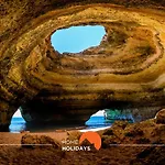 #163 Dr Jose Silva 17 By Holidays Apartamento