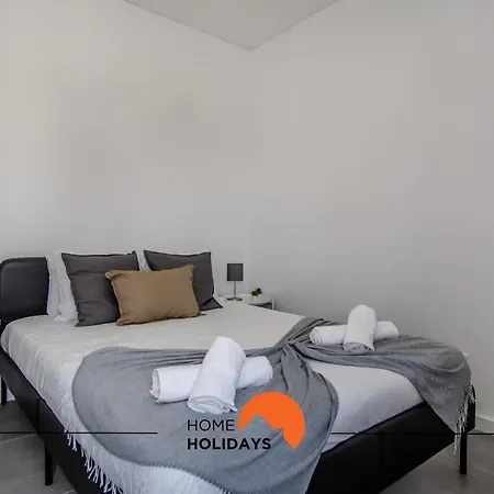 #163 Dr Jose Silva 17 By Holidays *